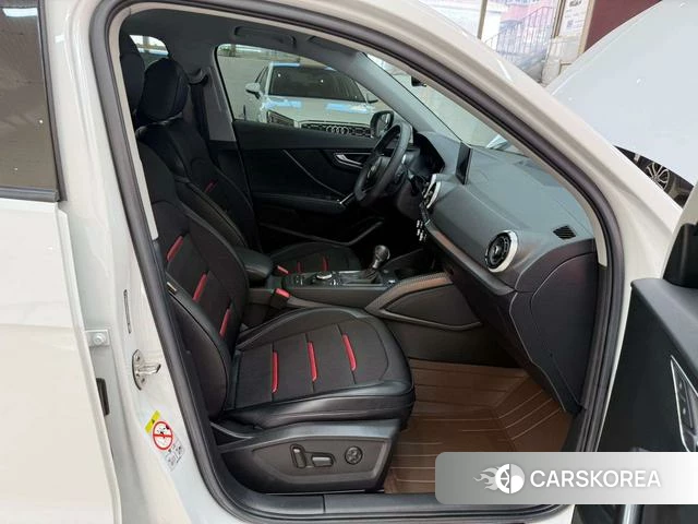 Audi Q2L id 4279048 из Китая 9
