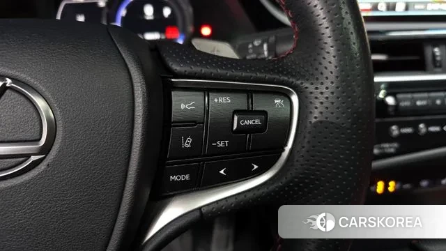 Lexus ES300h 7th generation id 3610502 из Кореи 9