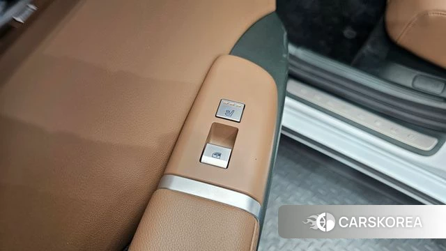 Hyundai Grandeur (GN7) id 3818301 из Кореи 9