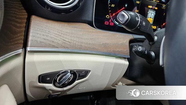 Mercedes-Benz E-Class W213 id 3858877 из Кореи 9