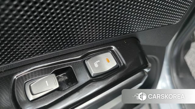 Ssangyong Tivoli Air id 3826477 из Кореи 9