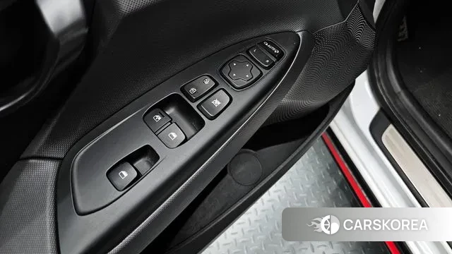 Hyundai Veloster (JS) id 3055618 из Кореи 9