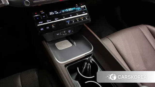 Hyundai Grandeur Hybrid (GN7) id 3110048 из Кореи 9