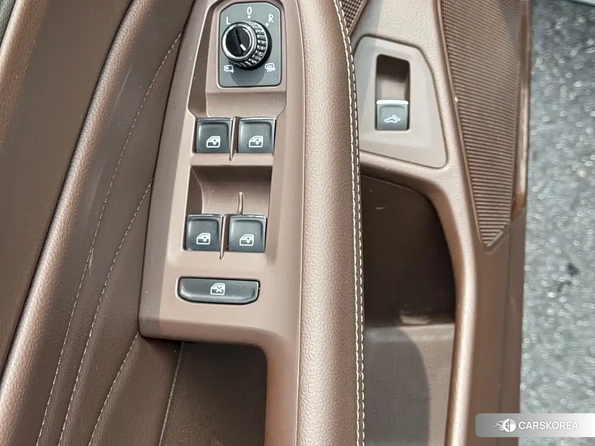 Volkswagen Phideon id 4559755 из Китая 10