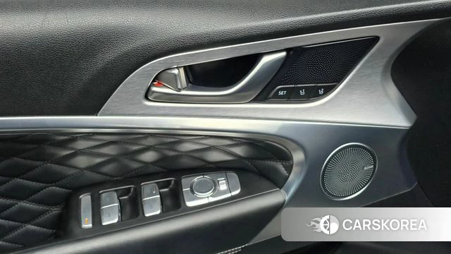 Genesis G70 id 4520937 из Кореи 9