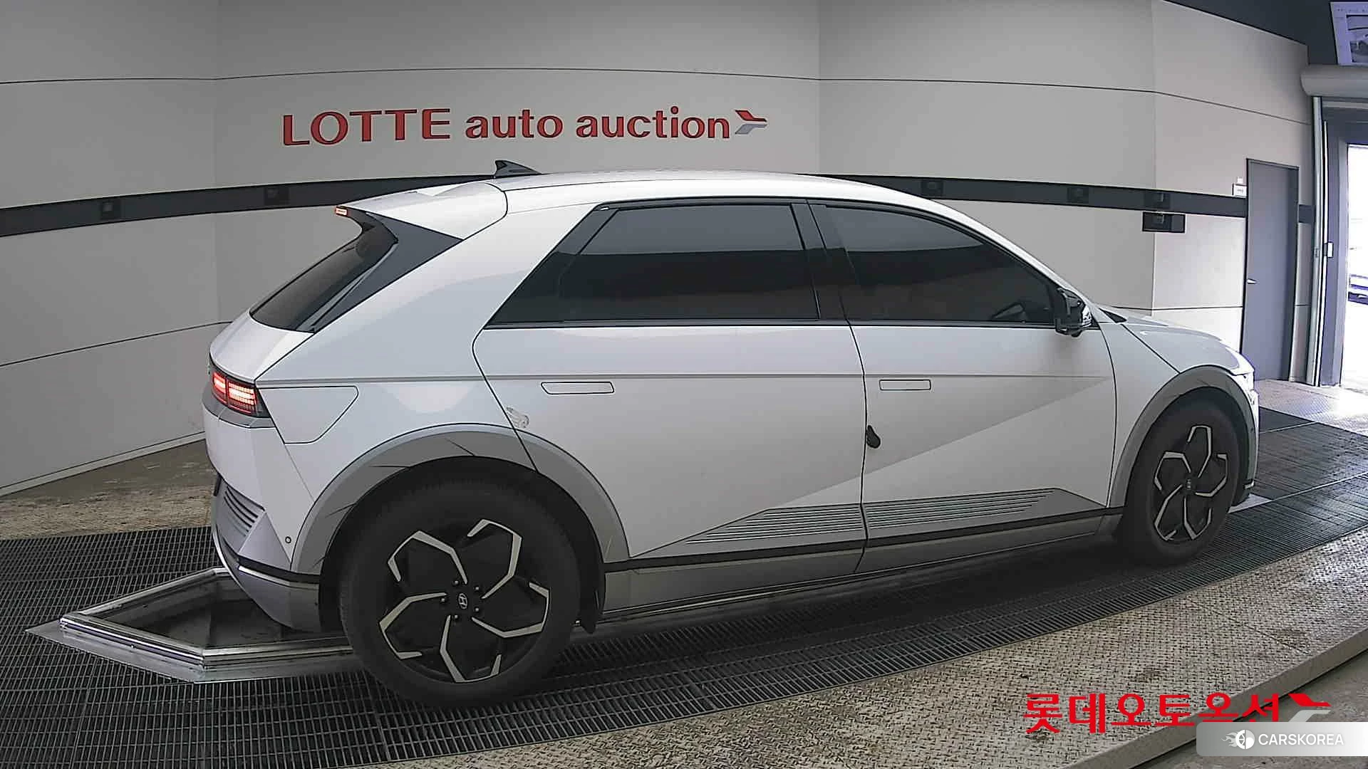 Hyundai IONIQ 5 id 3888326 из Кореи 8