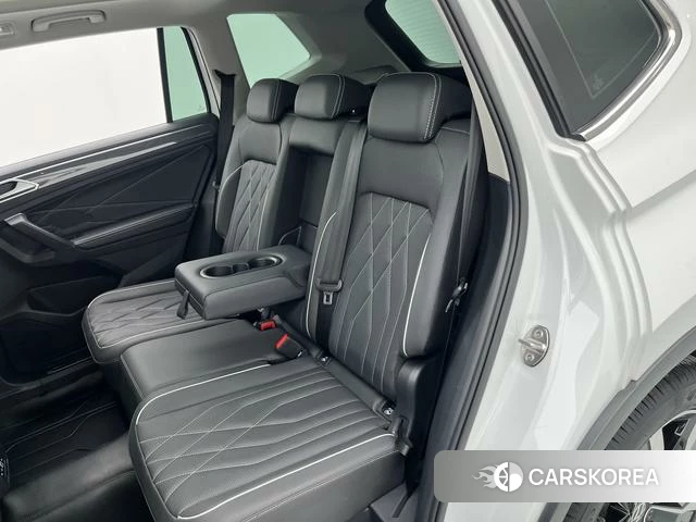 Volkswagen Tiguan L id 4272668 из Китая 9
