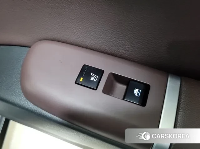Hyundai Grandeur Hybrid (GN7) id 2968829 из Кореи 9