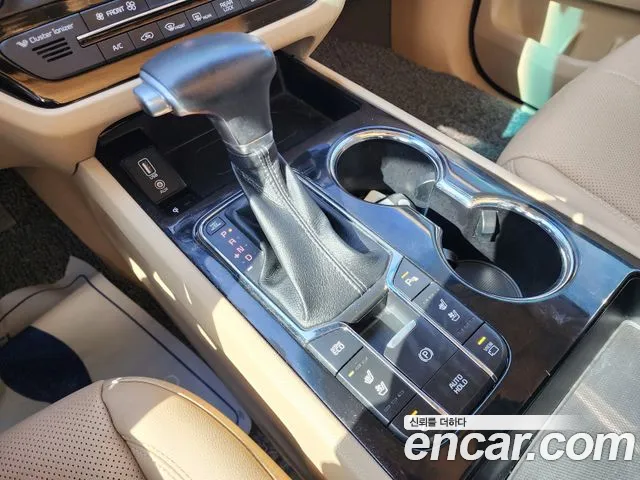 Kia The New Carnival id 2393325 из Кореи 9