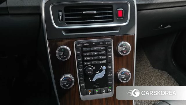 Volvo S60 id 3924999 из Кореи 9