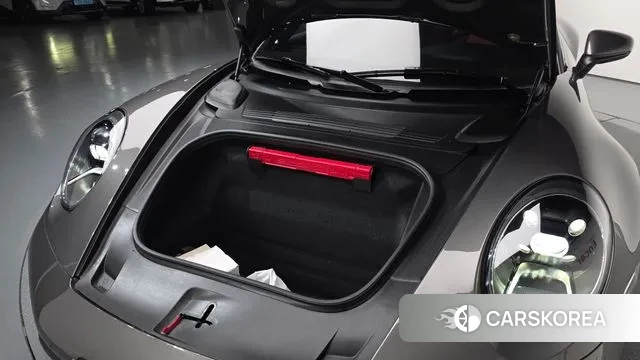 Porsche 911(992) id 3038845 из Кореи 9