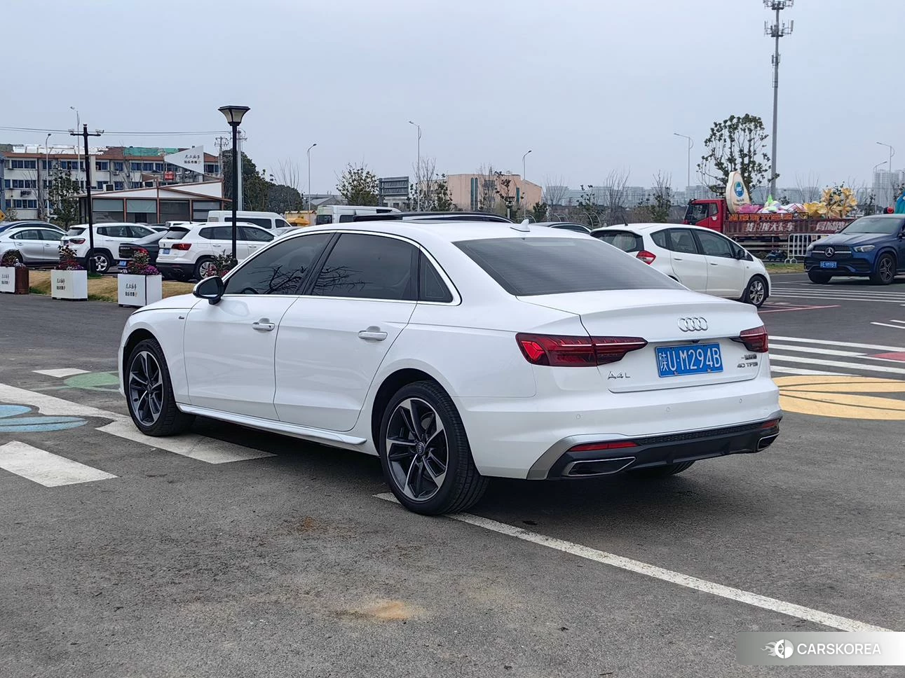 Audi A4L id 4420233 из Китая 9