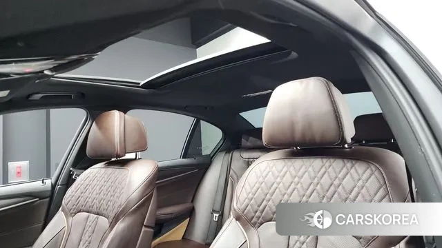 BMW 5 Series (G30) id 3601441 из Кореи 9