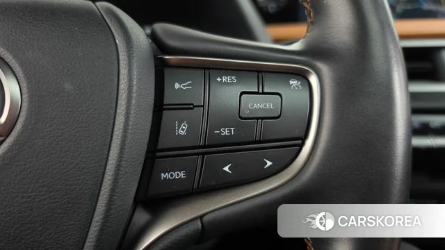 Lexus UX250h id 4732694 из Кореи 9