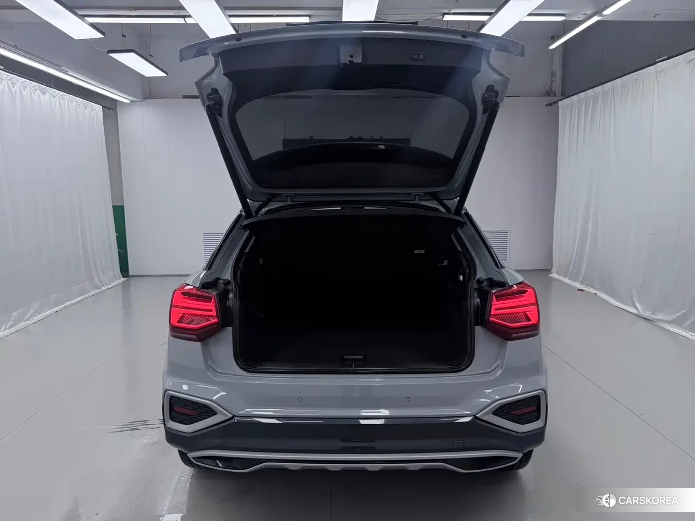 Audi Q2L id 4655261 из Китая 9