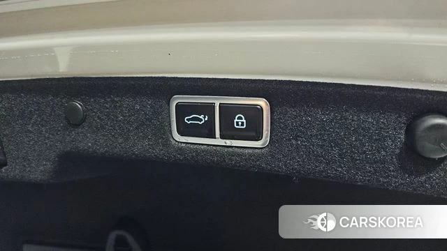 Hyundai Grandeur Hybrid (GN7) id 4414199 из Кореи 9