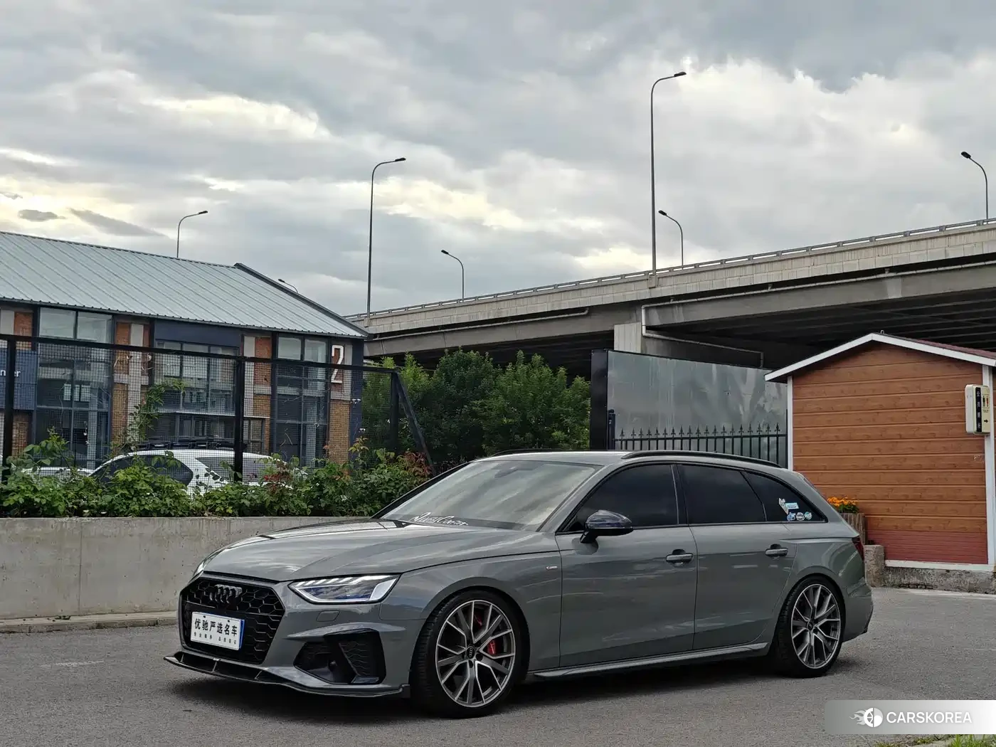 Audi A4L id 4600922 из Китая 9