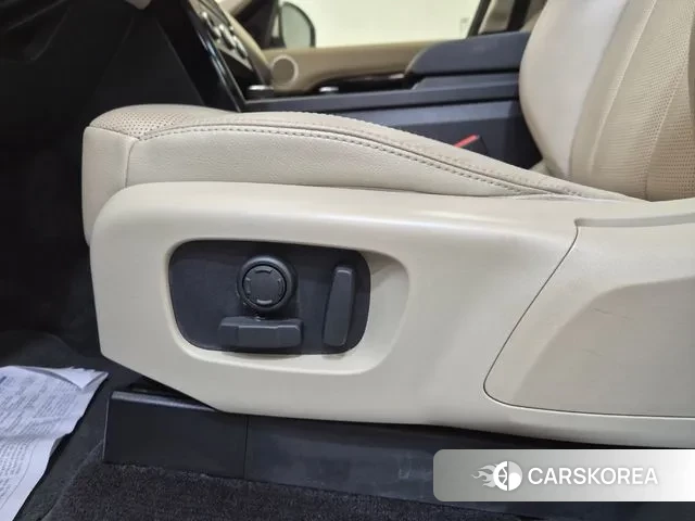 Land Rover Discovery 5 id 3385309 из Кореи 9