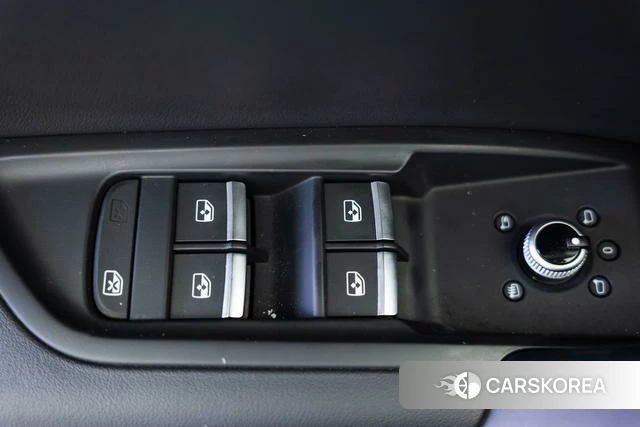 Audi Q5L id 4359037 из Китая 9