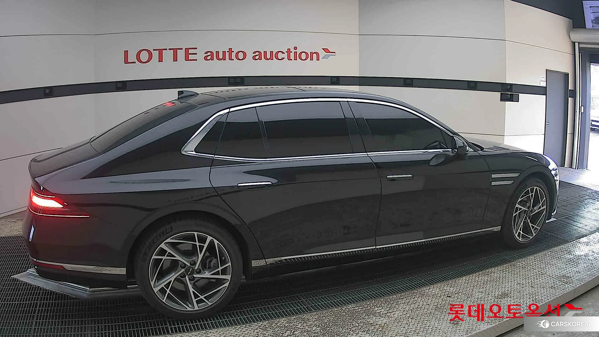 Hyundai G90 id 3888298 из Кореи 9