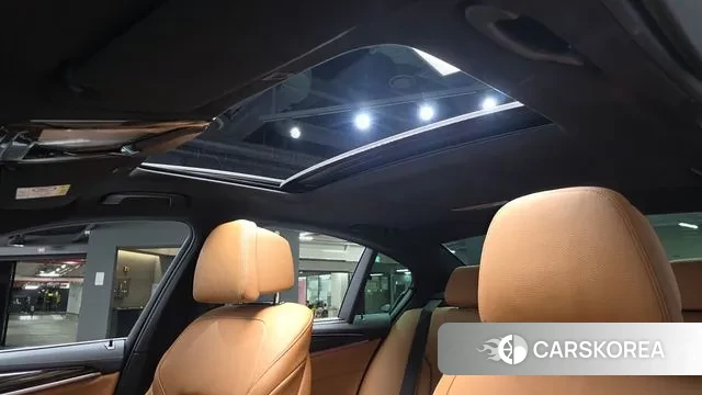 BMW 5 Series (G30) id 3032219 из Кореи 9