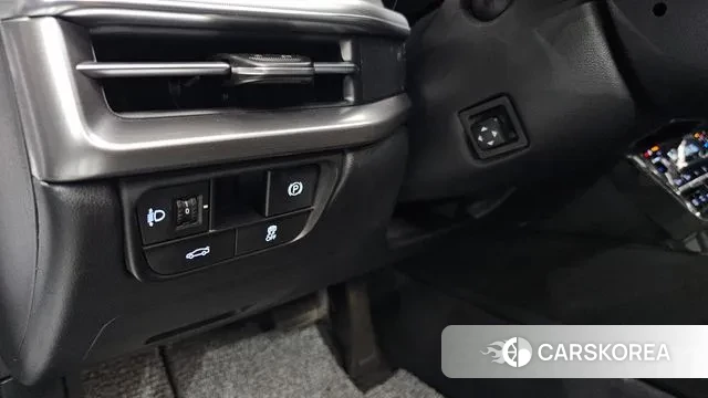 Hyundai Grandeur (GN7) id 3486956 из Кореи 9