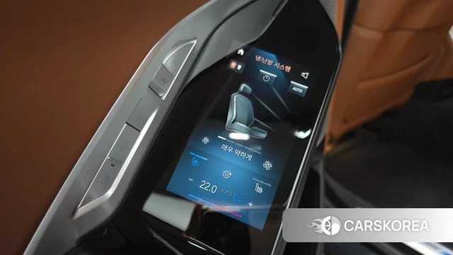 BMW 7 Series (G70) id 3841182 из Кореи 9