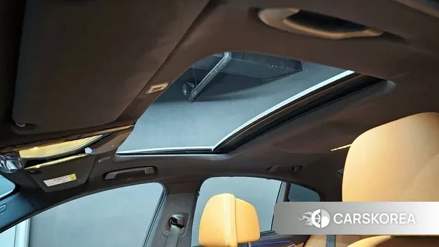 BMW 5 Series (G30) id 3482954 из Кореи 9