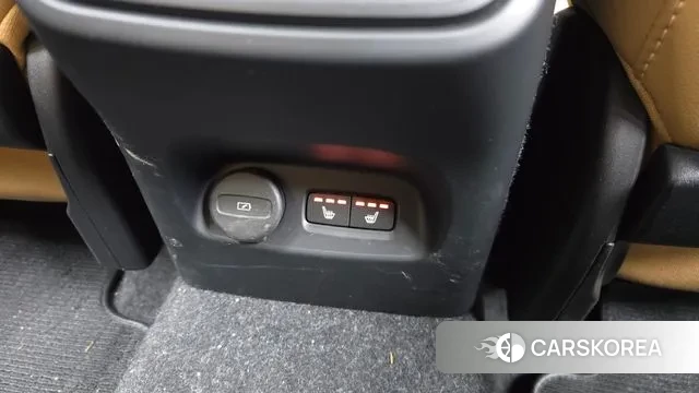 Volvo XC40 id 3238116 из Кореи 9