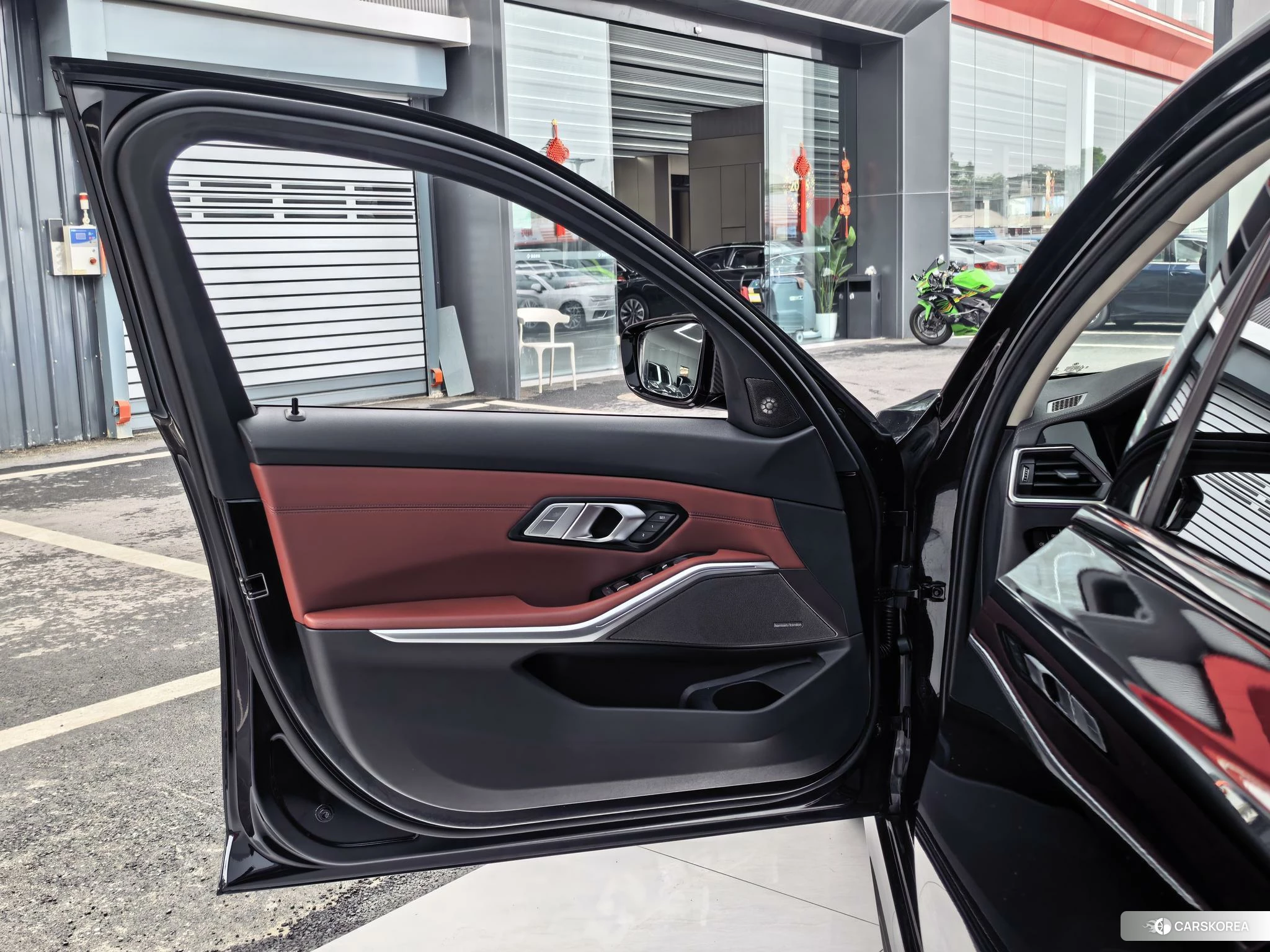 BMW 3 series id 4486536 из Китая 9