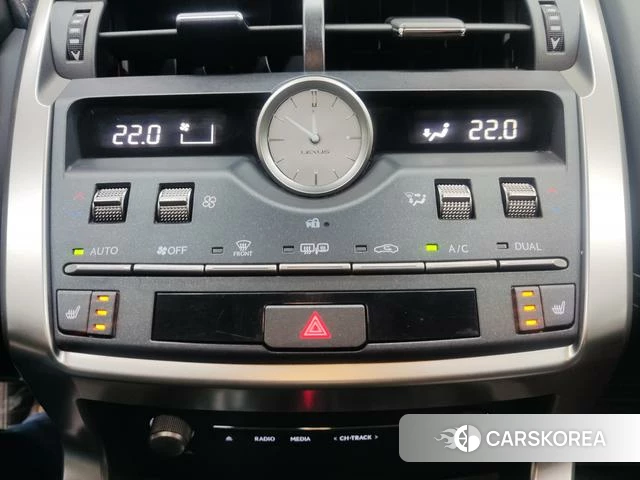 Lexus NX id 4393843 из Китая 9