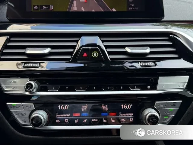 BMW 5 Series (G30) id 3060182 из Кореи 9