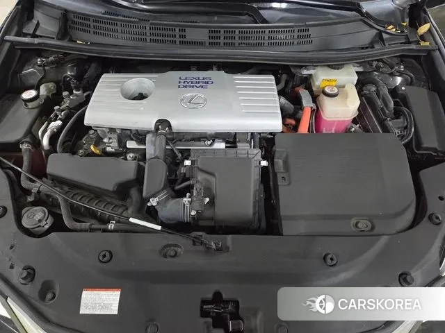 Lexus CT200h id 3469932 из Кореи 9