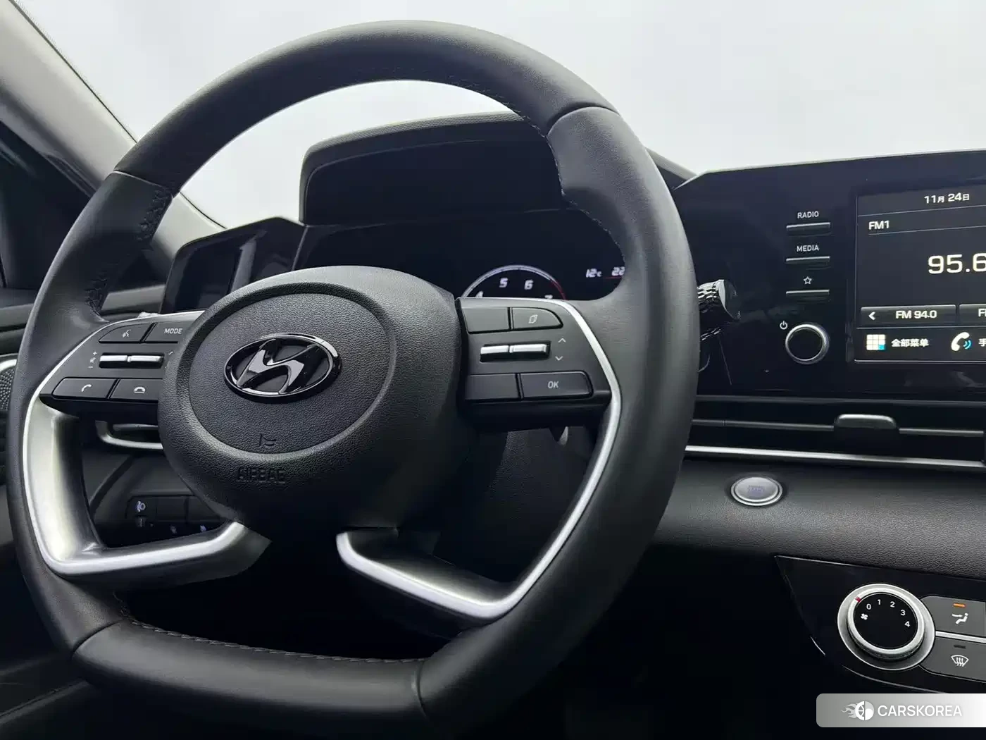 Hyundai Elantra id 4622392 из Китая 9