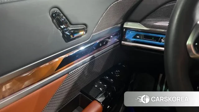 BMW 7 Series (G70) id 3393943 из Кореи 9