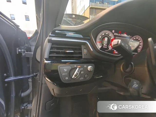 Audi A4 (B9) id 2997724 из Кореи 9