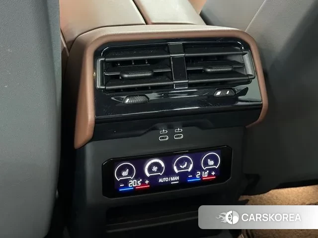 BMW 5 Series (G60) id 3036288 из Кореи 9