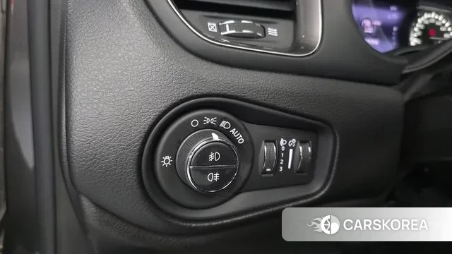 Jeep Renegade id 3023969 из Кореи 9