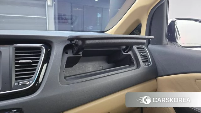 Kia The New Carnival id 4596166 из Кореи 9