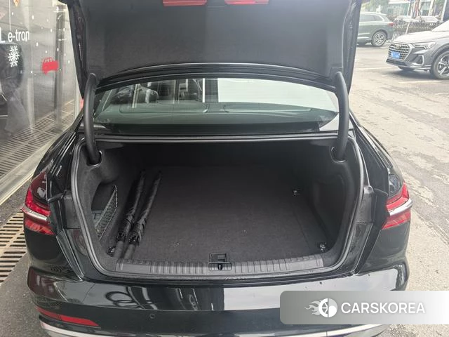 Audi A6L id 4300034 из Китая 9