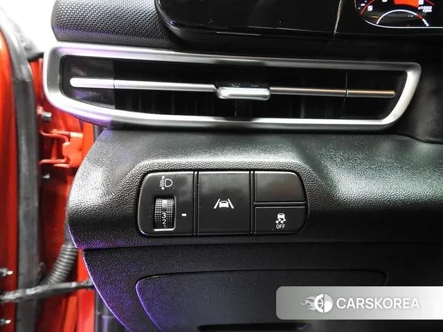 Hyundai Avante (CN7) id 3691017 из Кореи 9