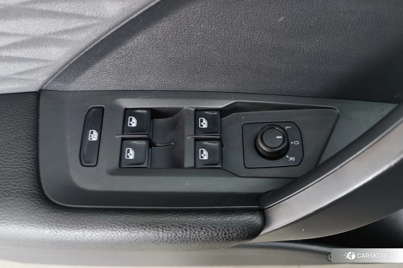 Volkswagen Tuyue id 4498560 из Китая 9