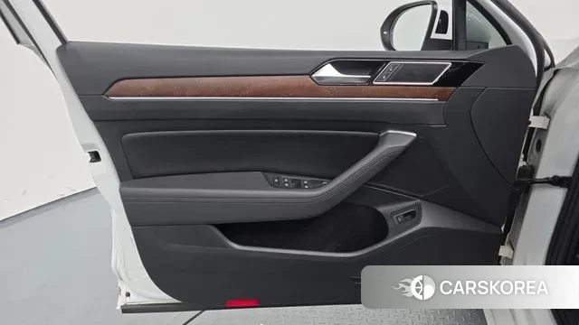 Volkswagen Passat GT (B8) id 3460268 из Кореи 9