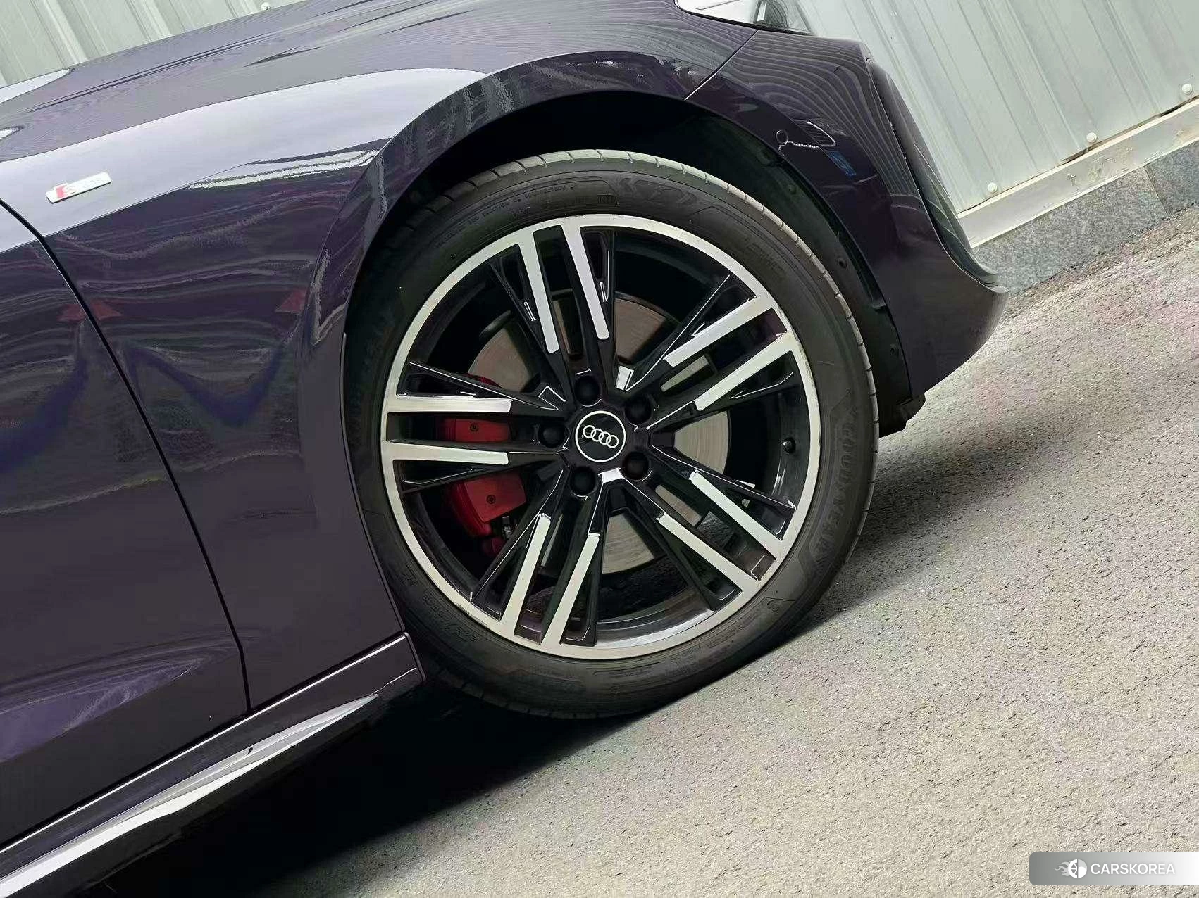 Audi A5L id 4512818 из Китая 9