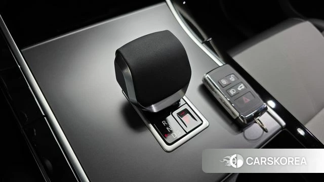 Land Rover Range Rover Velar id 3952479 из Кореи 9