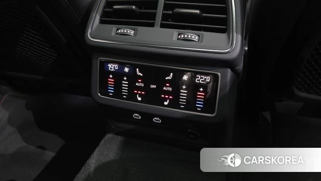 Audi RS7 (4K) id 3933776 из Кореи 9