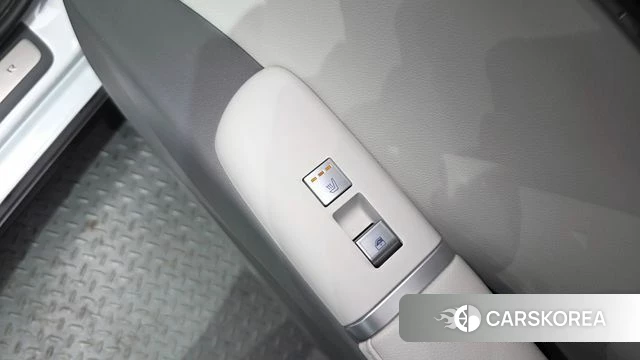 Hyundai Grandeur Hybrid (GN7) id 4617663 из Кореи 9