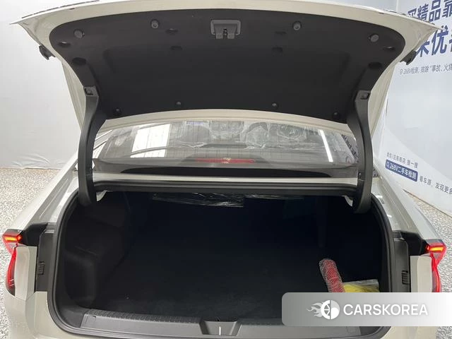 Wuling Automobile Wuling Starlight PHEV id 4235445 из Китая 9