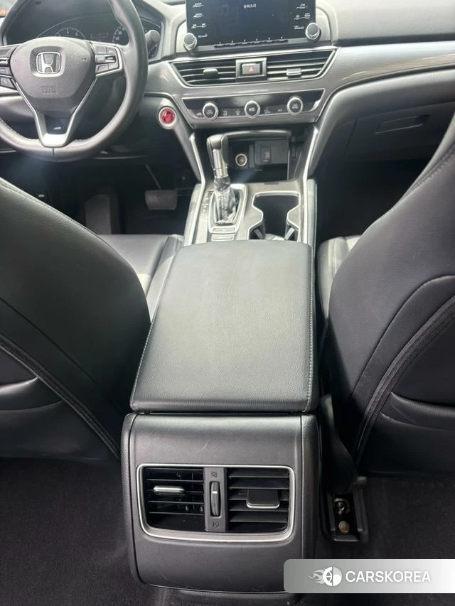 Honda Accord id 4290867 из Китая 9