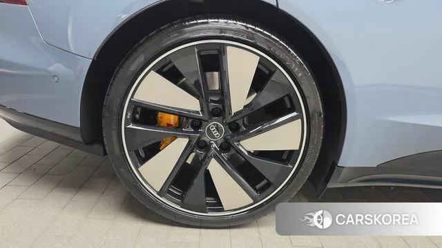 Audi e-Tron GT id 4354953 из Кореи 9